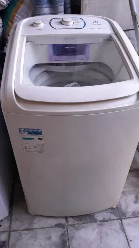 vendo uma máquina de lavar roupa 11kg  com  defeito 