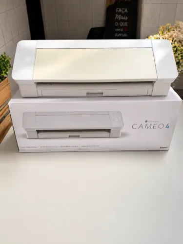 Silhouette Cameo 4