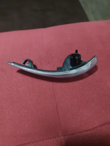 PISCA SETA RETROVISOR FORD FOCUS 2015 ESQUERDO ORIGINAL 