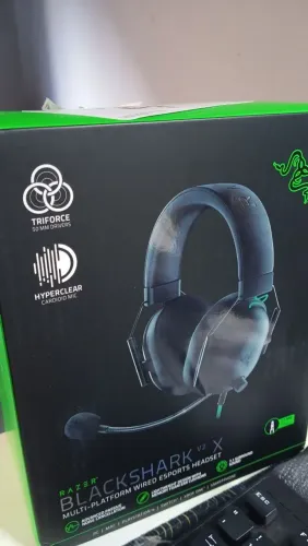Headset Razer Blackshark V2 X - pouco tempo de uso