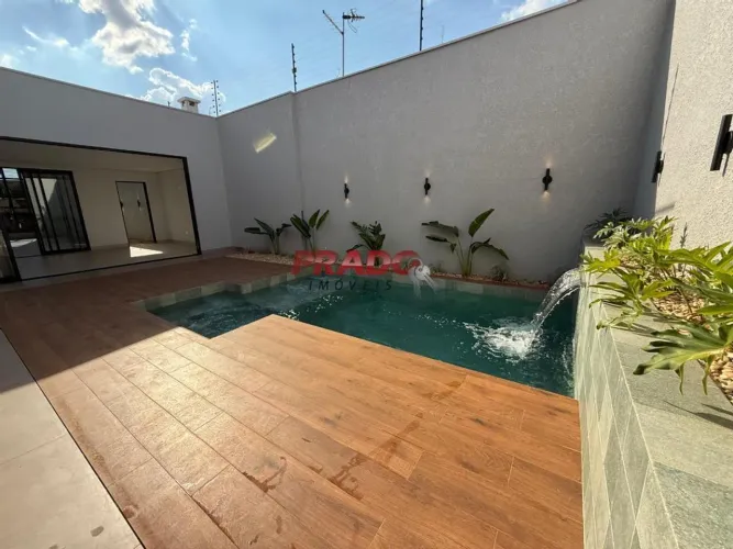 Casa à venda em Maringá, Jardim Real, com 3 suítes, com 206 m²