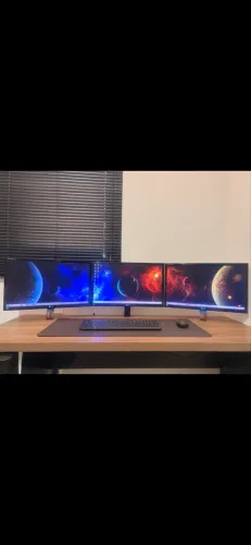 Kit com 3 Monitores LG Flatron E2260 - Ideal para Programação e Multitarefas