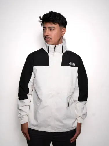 Jaqueta corta vento masculina the north face off-white e preto
