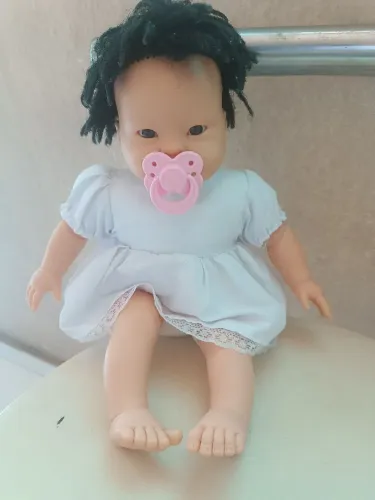 Boneca estilo africana marca Roma,linda bb
