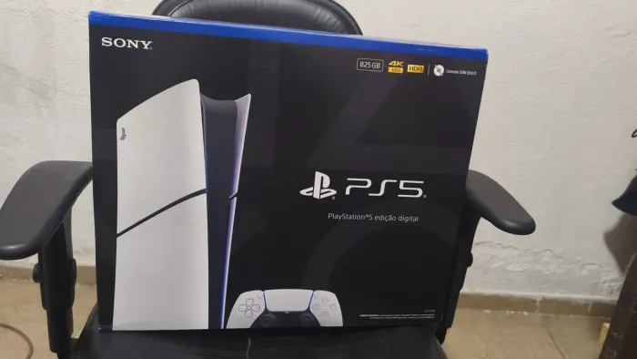 PS5 825GB NOVO LACRADO