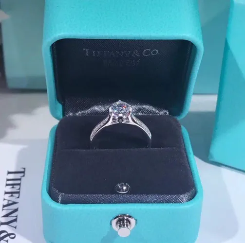 Anel solitario de alto luxo pedido de noivado tiffany
