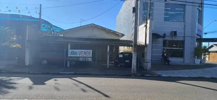 Casa à venda próxima ao Shopping em Cosmópolis