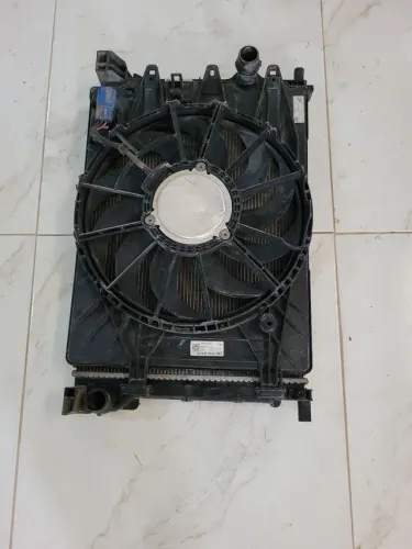 Radiador com eletro argo cronos