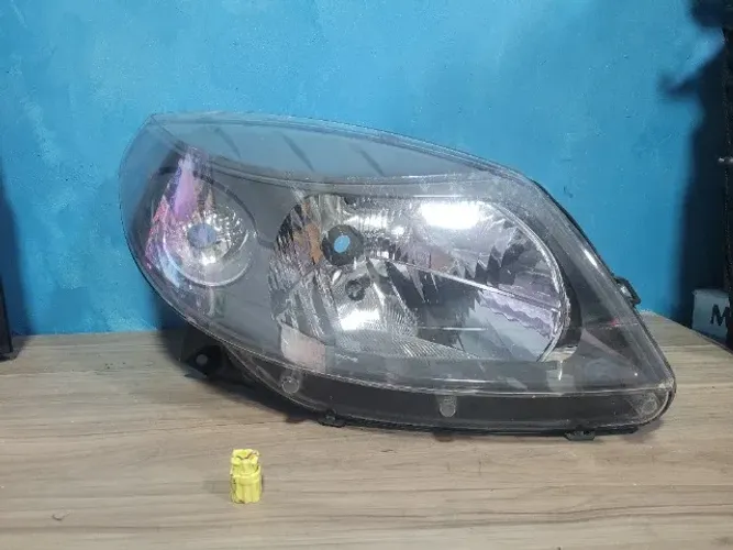 Farol Direito Renault Sandero Stepway Máscara Cinza 2008 a 2011 260108374R