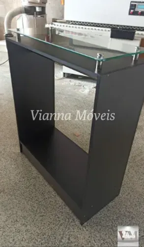 Balcão Cabideiro com Tampo de Vidro - Preto