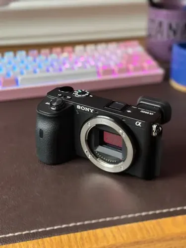 Sony Alpha 6600 Mirrorless | Somente Corpo