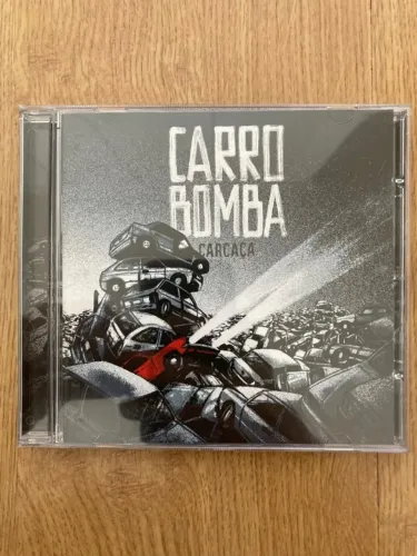 CD Carro Bomba Carcaça