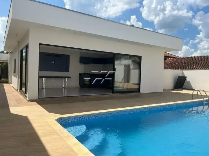 Casa com 03 quartos à venda no Nova Analândia, em Analândia.