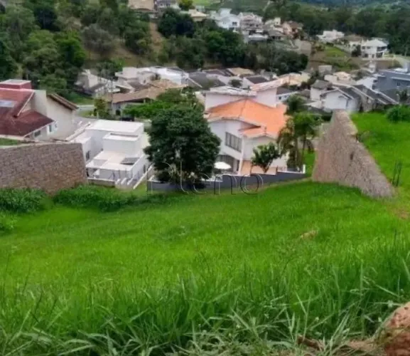 Terreno à venda no Condominio Delle Stelle em Louveira SP.