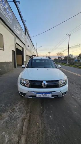 Renault Duster Oroch 2020 completa com multimídia 