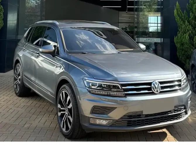 Tiguan Confortline 250tsi 7 lugares Ano 2020