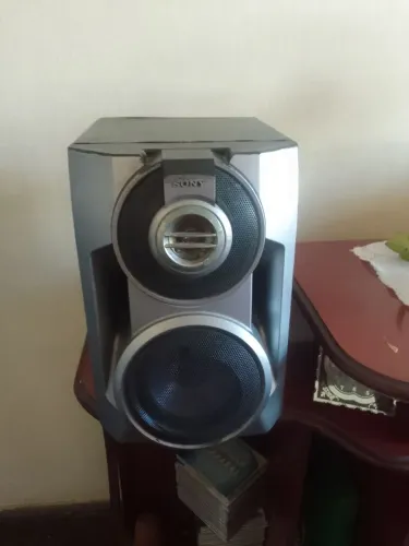 Caixa de Som Sony - 2 Falantes