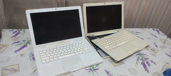 2 MacBooks A1181 2007 *** Leia a descrição***