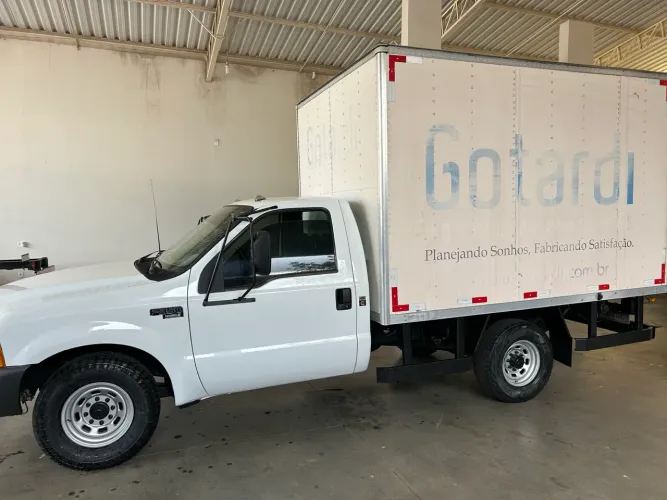 Ford F-350 3.9 8V Turbo Diesel Mec. 2000