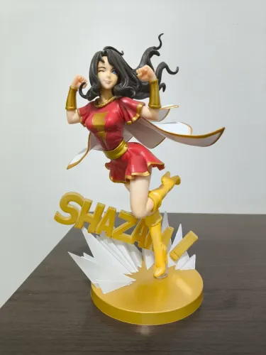 Loja Mundo - SHAZAM Action figure Bishoujo bootleg Envio Rápido Boneco DC comics marvel