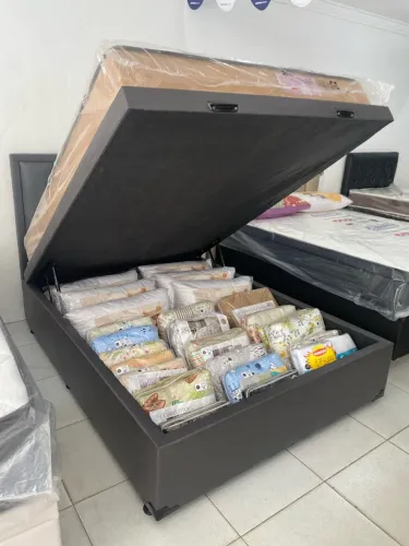 Cama casal baú