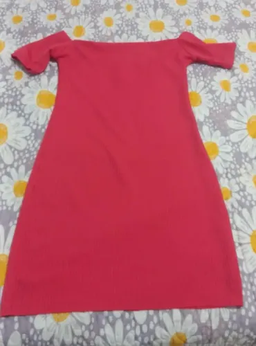 Vestido tamanho P manga curta usado.