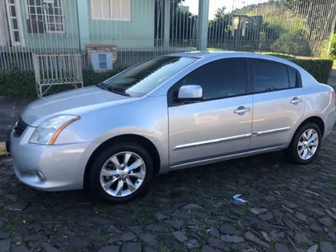 Nissan Sentra S 2.0/ 2.0 Flex Fuel 16V Aut. 2010
