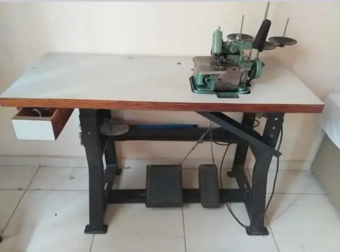 Máquina de costura