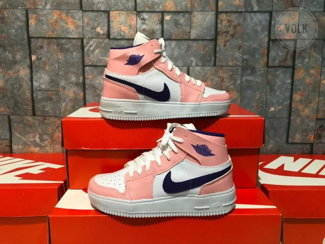 Tênis Nike Air Jordan infantil $75