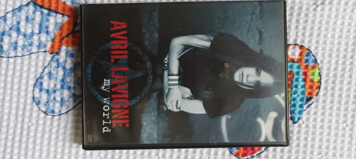 Avril Lavigne - My World (CD+DVD)