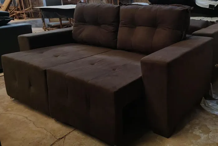 Sofá retrátil disponível com entrega gratuita