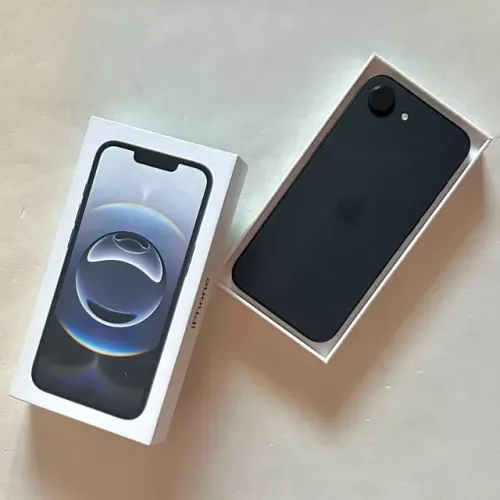 iPhone 16e 128GB (Impecável)