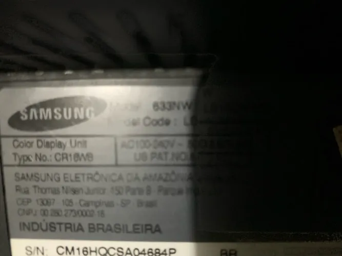 Monitor Samsung 16 polegadas com marcas de uso 