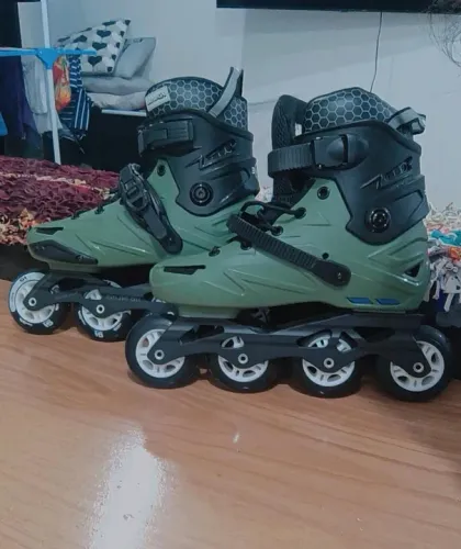 Patins Inline - Tamanho 37 - Verde Militar