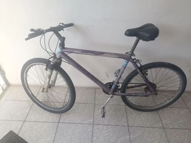 Bicicleta Caloi quadro de Alumínio Com marcha