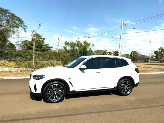 BMW X3 Xdrive 30E X-line Turbo Híbrido AU 2023
