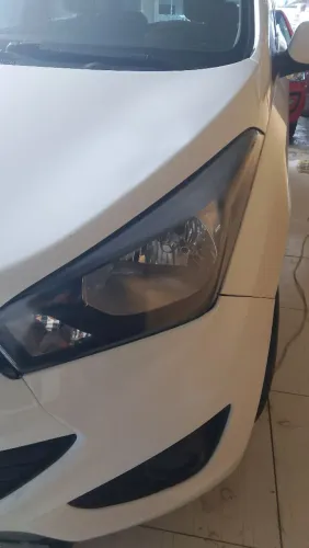 Revitalização de farol e motor automotivo