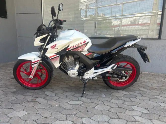 Honda Cb twister 2022