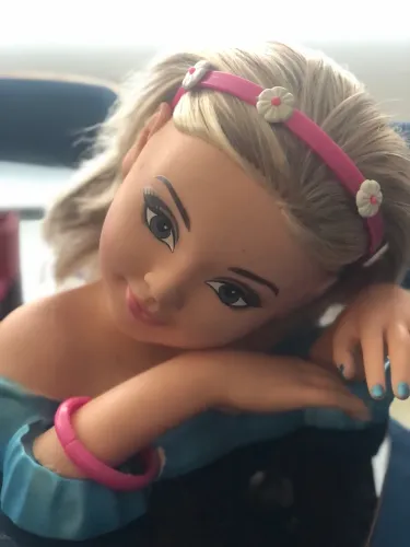 Boneca charmosa