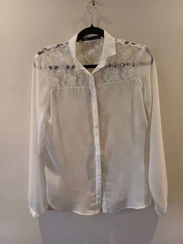 Blusa Zara feminina de manga longa e renda, tam.M