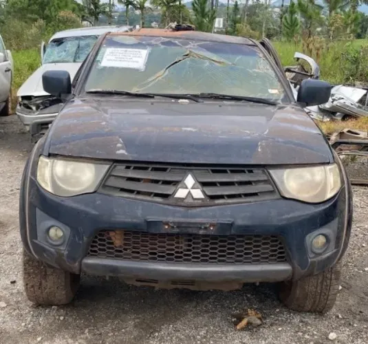 Mitsubishi Pajero Dakar 3.2 Diesel Manual 2013 Veiculo Destinado A Retirada De Peças