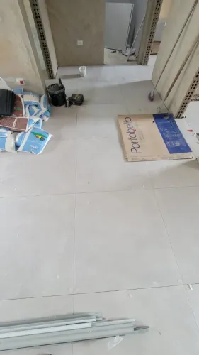 Porcelanato Cimentício Acetinado Portobello 90x90 NOVO NA CAIXA