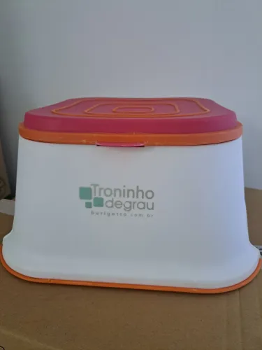 Troninho degrau burigotto 