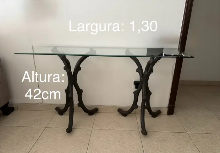 Aparador em vidro 