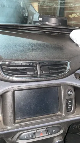 Difusor do ar condicionado central cromado  onix/prisma 2019  