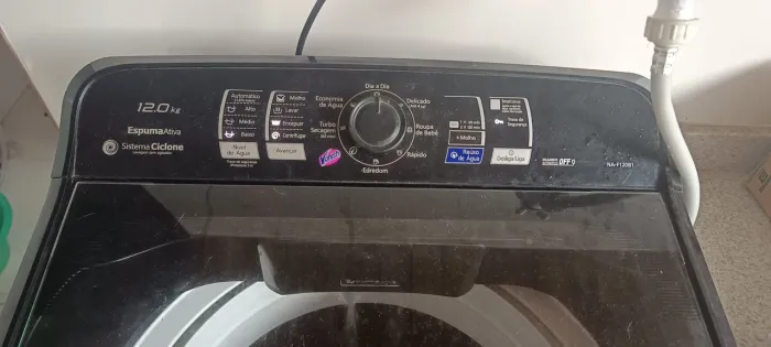 Lavadora de roupa Panasonic 12 kg, 2 anos de uso
