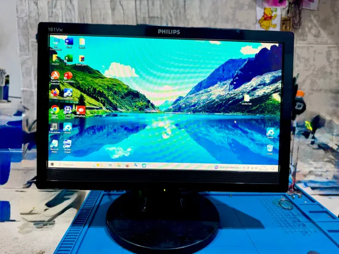 Monitor Philips 15? - Semi novo