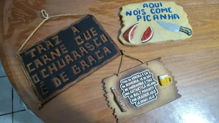 Vendo placas decorativas - novas, nunca usadas para espaço interno ou externo