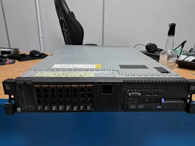Servidor de Rack IBM System x3650 M2