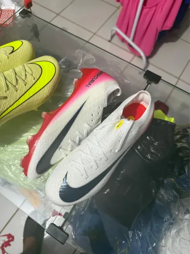 Chuteira nike